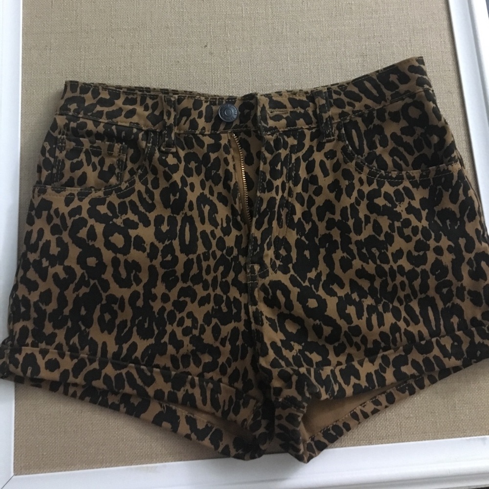 Leapord shorts
